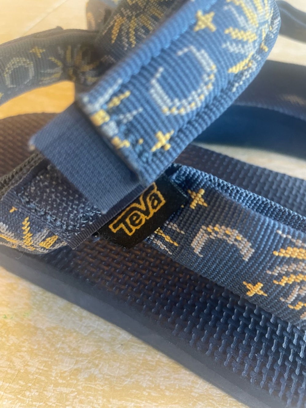 Teva Navy Sandals with Yellow Accent Pattern women’s eight 8 - Picture 3 of 11